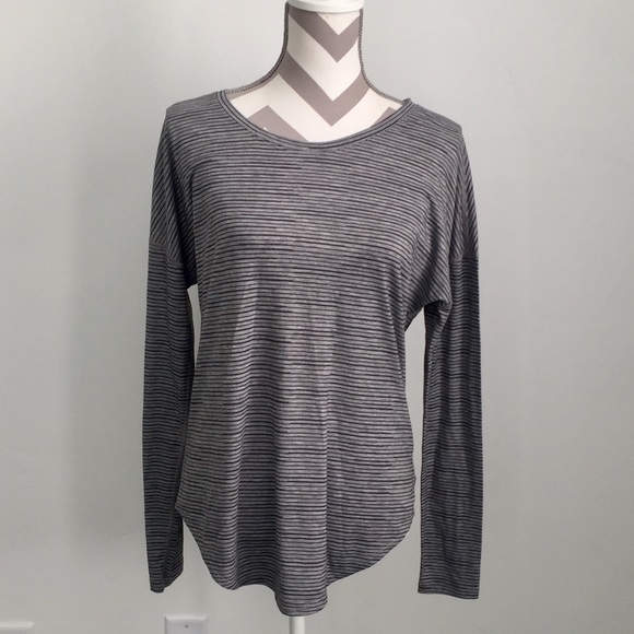 Lucy Tops - LUCY Long Sleeve Shirt Top Gray Striped L